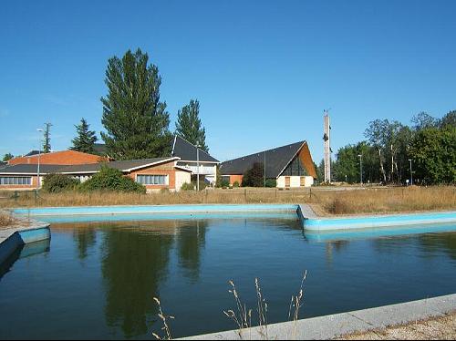 En el verano de 2005, an exista una de las cuatro piscinas en posible uso
